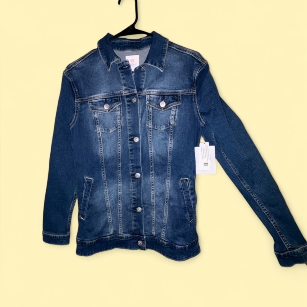 LuLaRoe Jaxon Denim Jacket Embroidered Floral Size Small NWT (Oversized Fit) - Picture 3 of 5